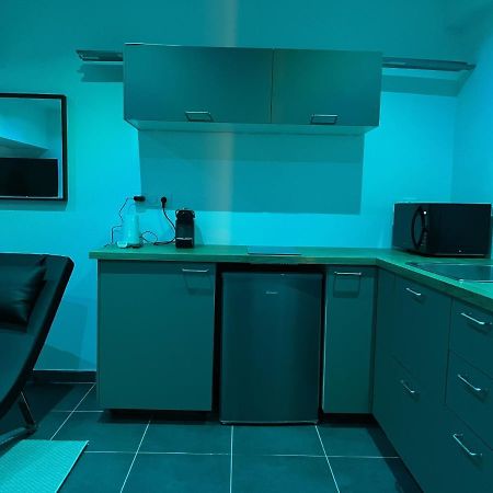 Appartement Appart Spa Privatif Laon Extérieur photo