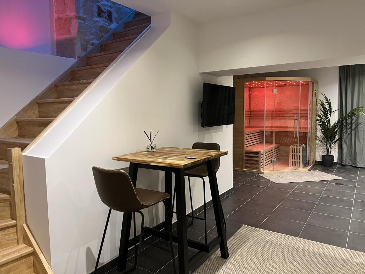 Appartement Appart Spa Privatif Laon Extérieur photo
